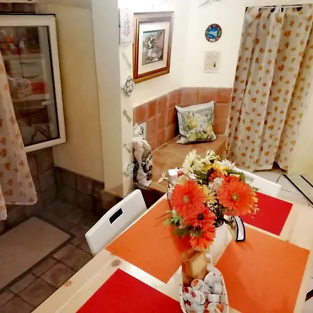 Bed and Breakfast A Casa Di Amici Κατάνια